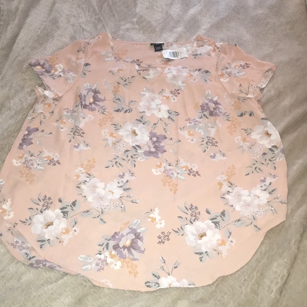 Torrid Size 1X Pink Short Sleeve High Low Blouse